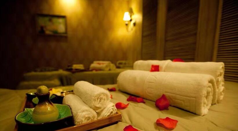 武汉江汉高端水疗spa会馆就这样带着清风月静抚慰了光阴悲喜